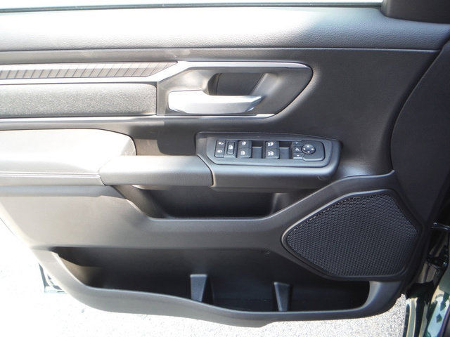 New 2027 RAM 1500 4x4 Crew Cab image 19