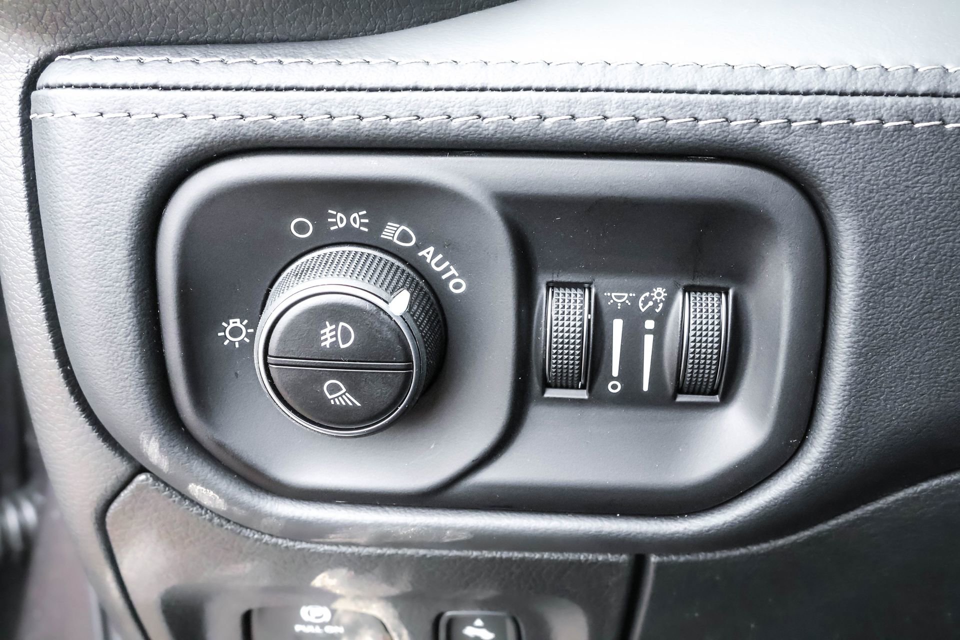 New 2026 RAM 1500 Limited image 32
