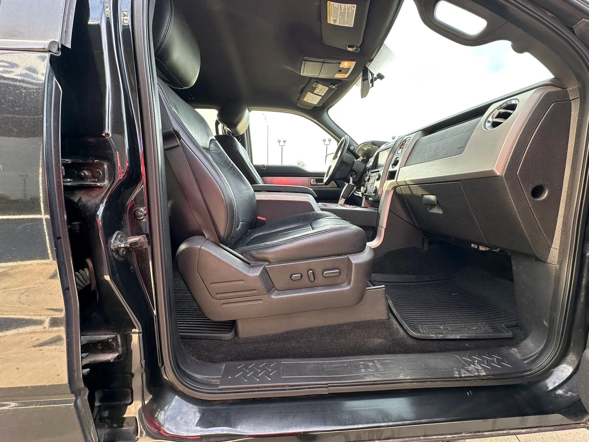 Used 2013 Ford F150 FX4 w/ Luxury Equipment Group AWD/4WD image 17