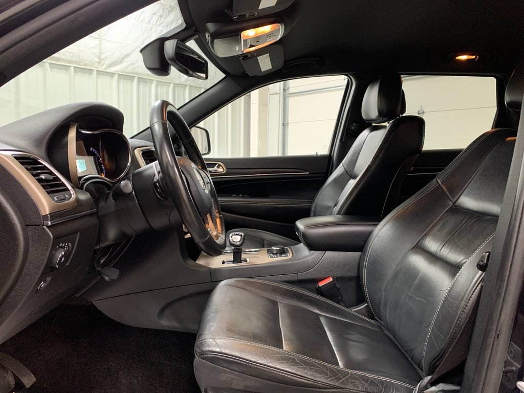 Used 2015 Jeep Grand Cherokee Limited AWD/4WD image 16