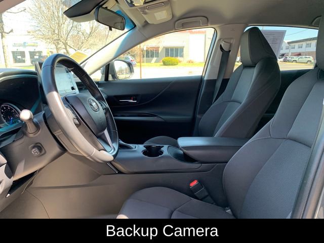 Used 2021 Toyota Venza LE image 15