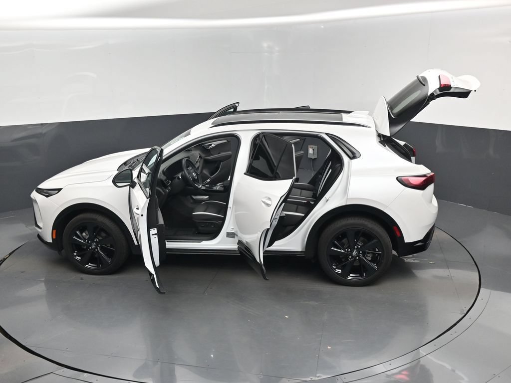 Used 2025 Buick Envision Sport Touring AWD/4WD image 17