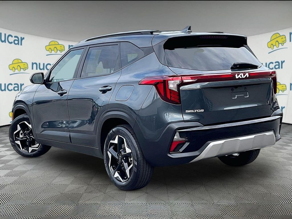 Used 2025 Kia Seltos S AWD/4WD image 4