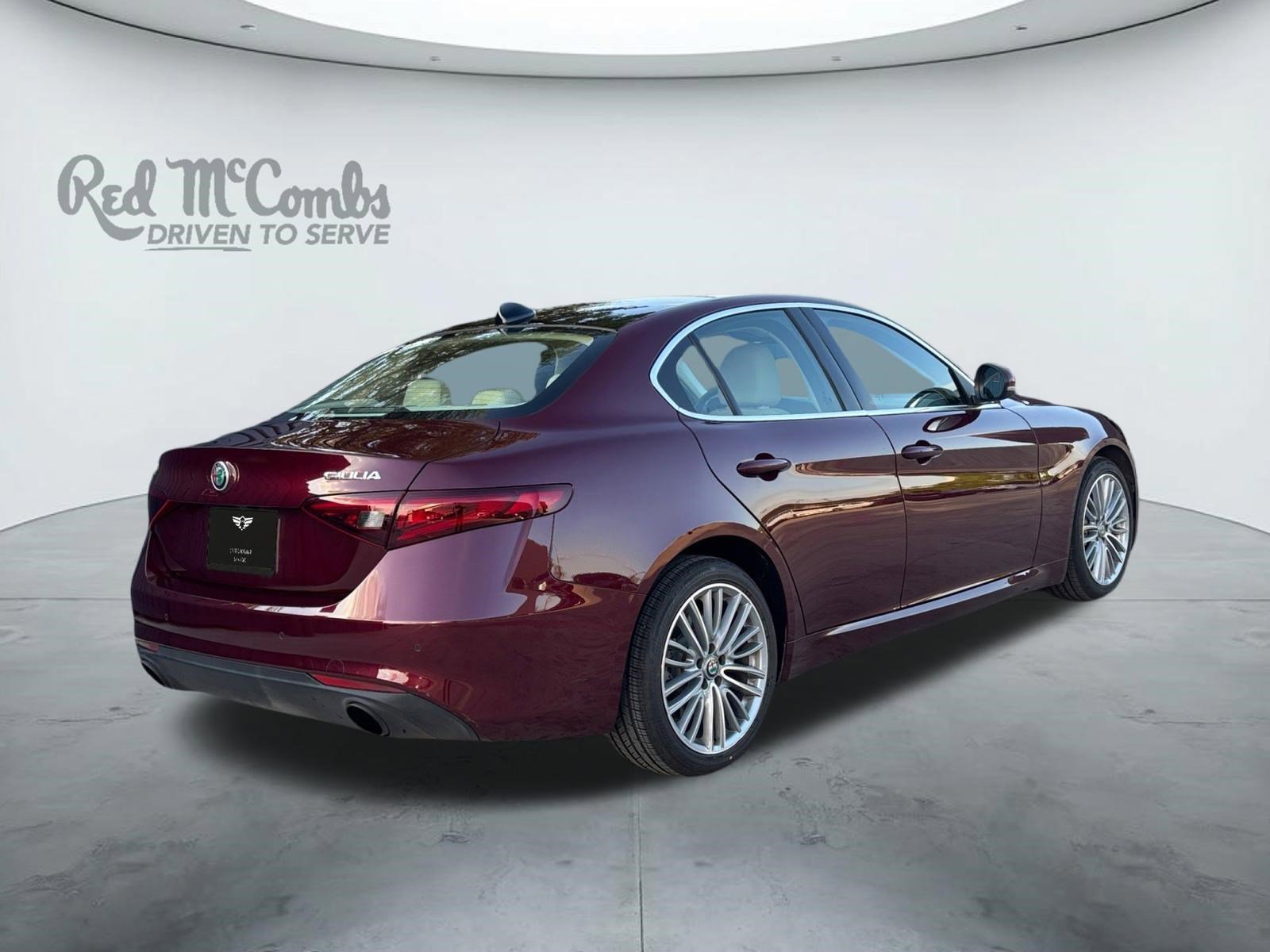 Used 2019 Alfa Romeo Giulia Ti w/ Quick Order Package 22X Lusso image 5