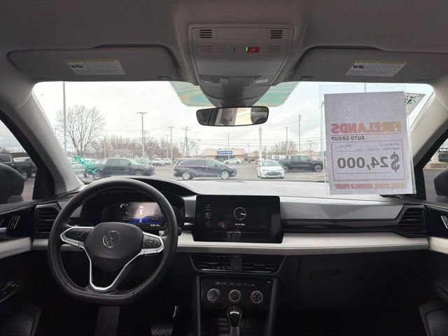 Used 2025 Volkswagen Taos S image 12