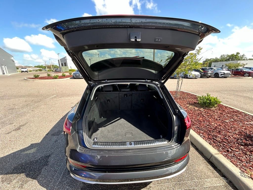 Used 2019 Audi e-tron Premium Plus AWD/4WD image 50