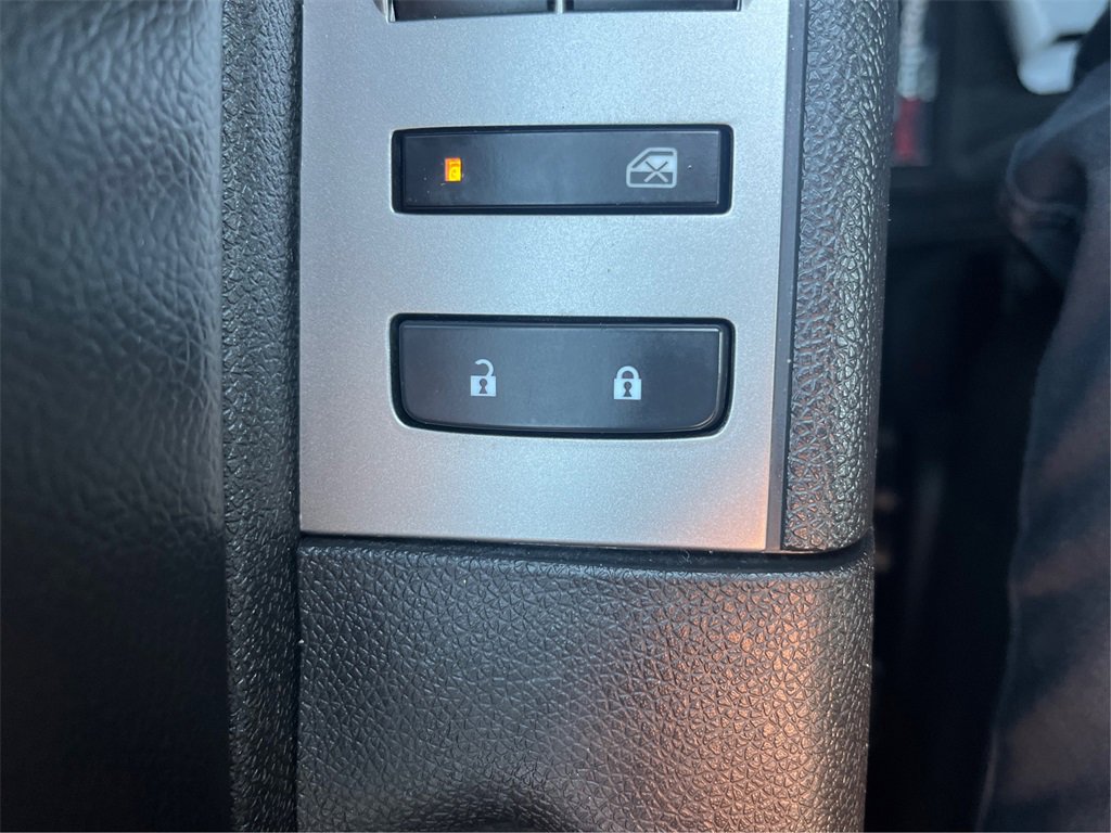 Used 2013 Chevrolet Silverado 1500 LT image 37