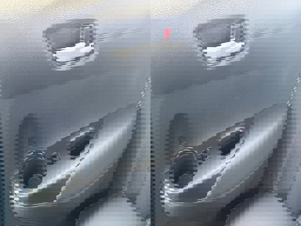 Certified 2026 Toyota Corolla Cross XLE w/ Convenience Package image 30