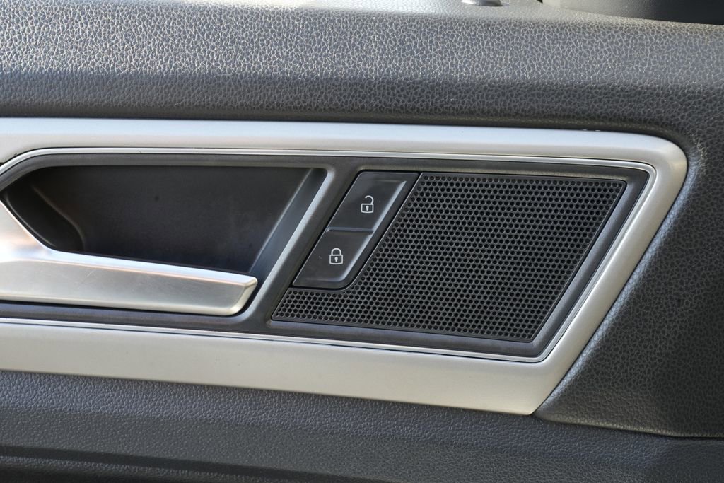 Used 2018 Volkswagen Atlas SE image 24