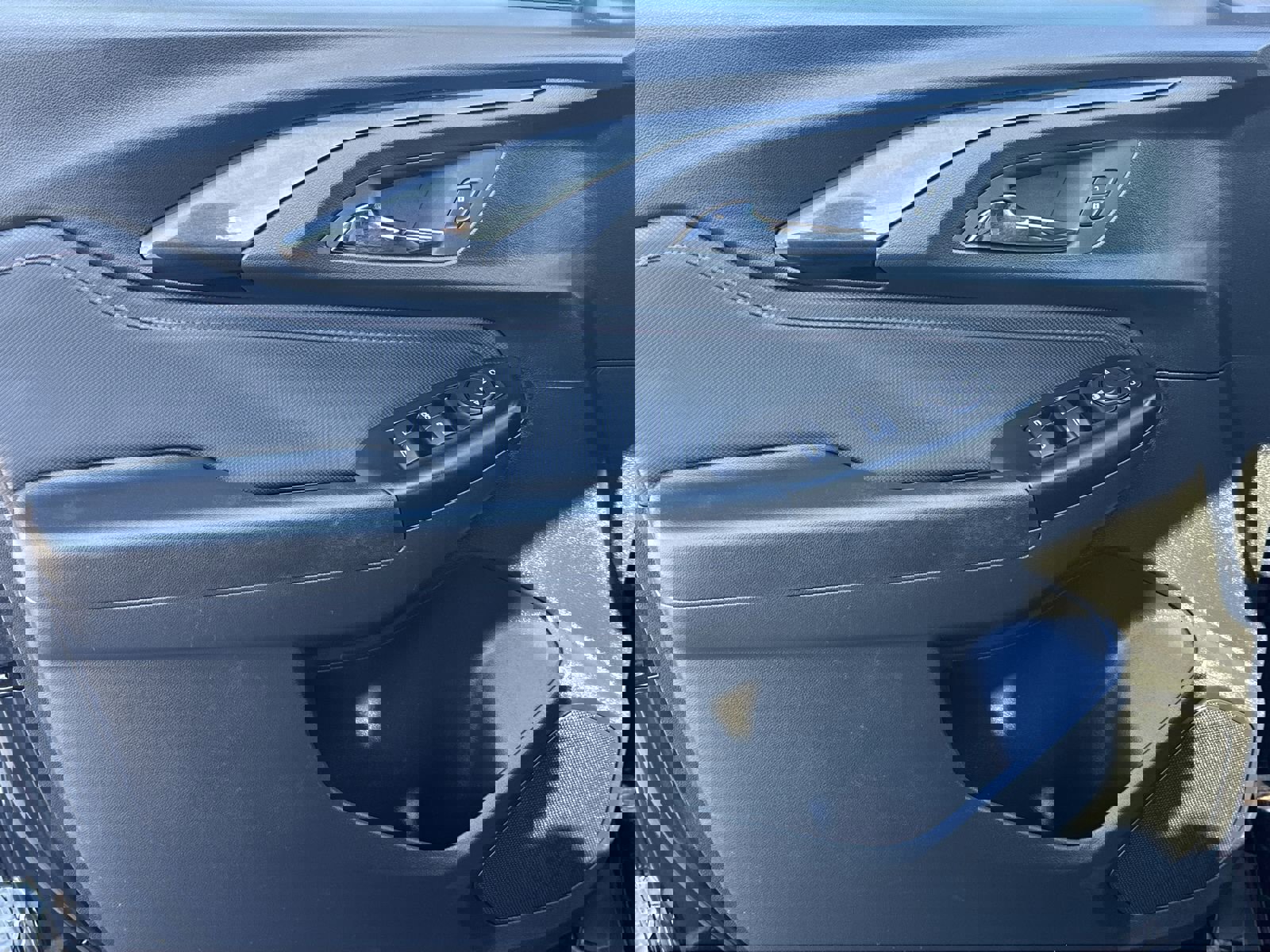 Certified 2022 Chevrolet TrailBlazer RS w/ Convenience Package image 14