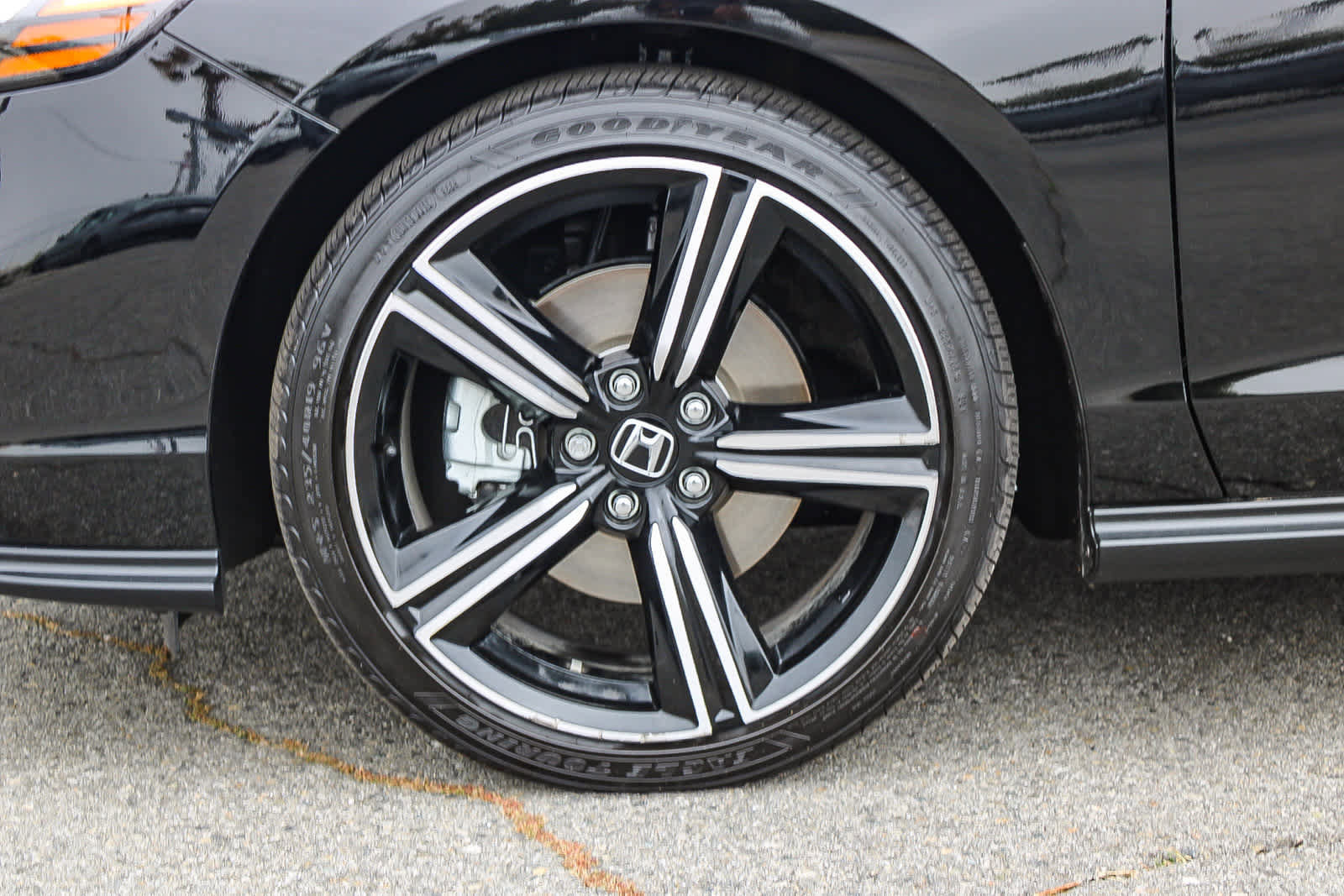 Certified 2025 Honda Accord Sport image 11