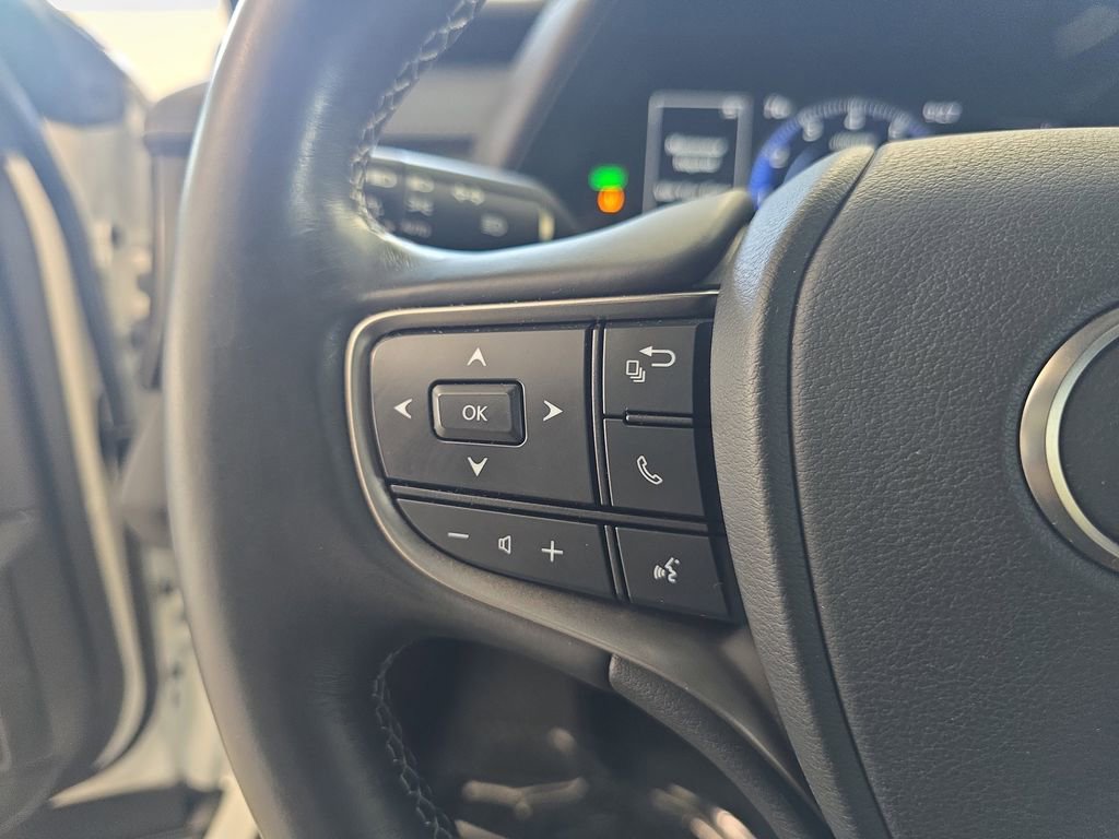 Used 2021 Lexus UX 250h AWD/4WD image 20