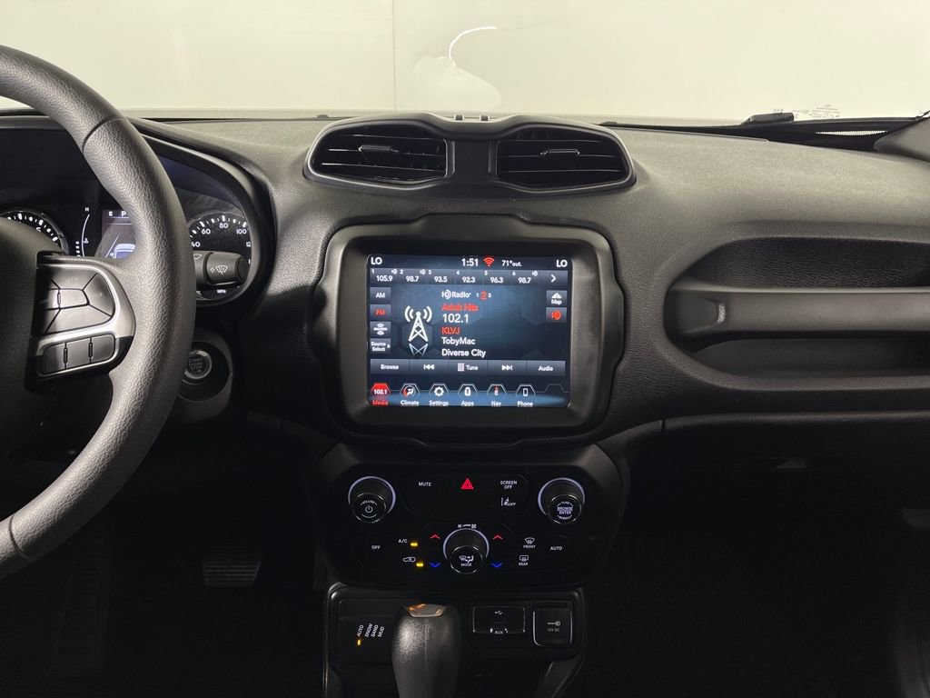 Used 2023 Jeep Renegade Latitude image 16