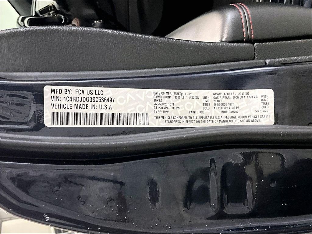 Used 2025 Dodge Durango GT AWD/4WD image 34
