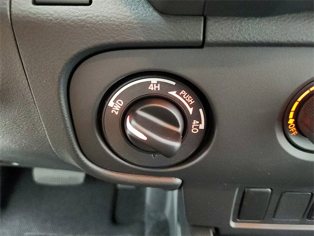 New 2026 Nissan Frontier SV w/ Tow Package image 26