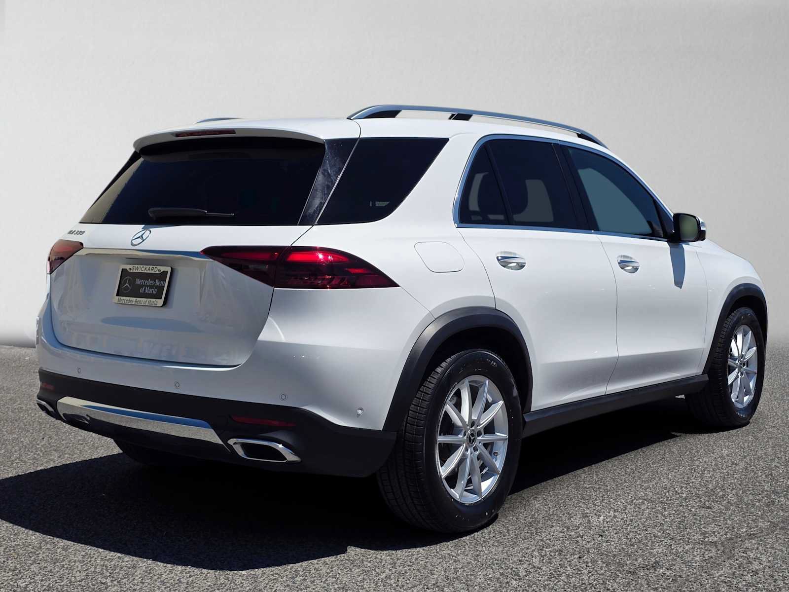 Used 2025 Mercedes-Benz GLE 350 4MATIC image 4
