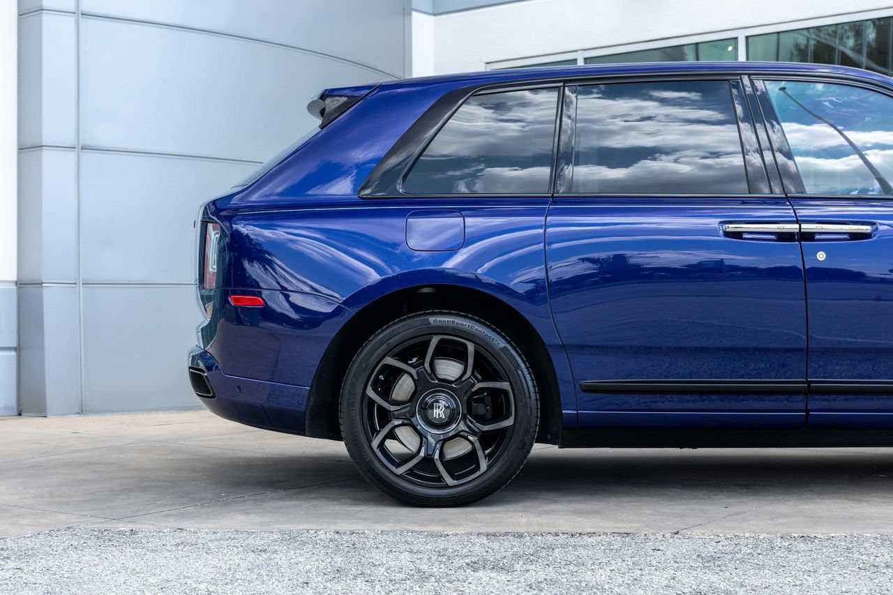 Certified 2024 Rolls-Royce Cullinan Black Badge AWD/4WD image 9