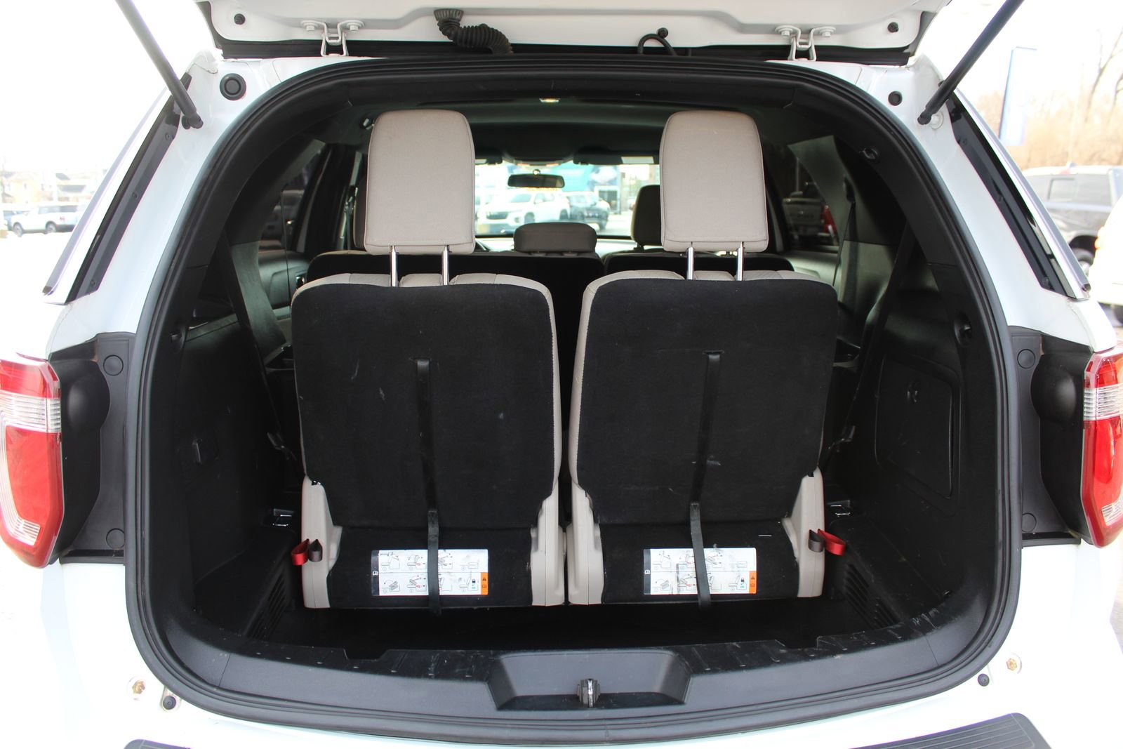 Used 2019 Ford Explorer 4WD w/ Class III Trailer Tow Package image 19