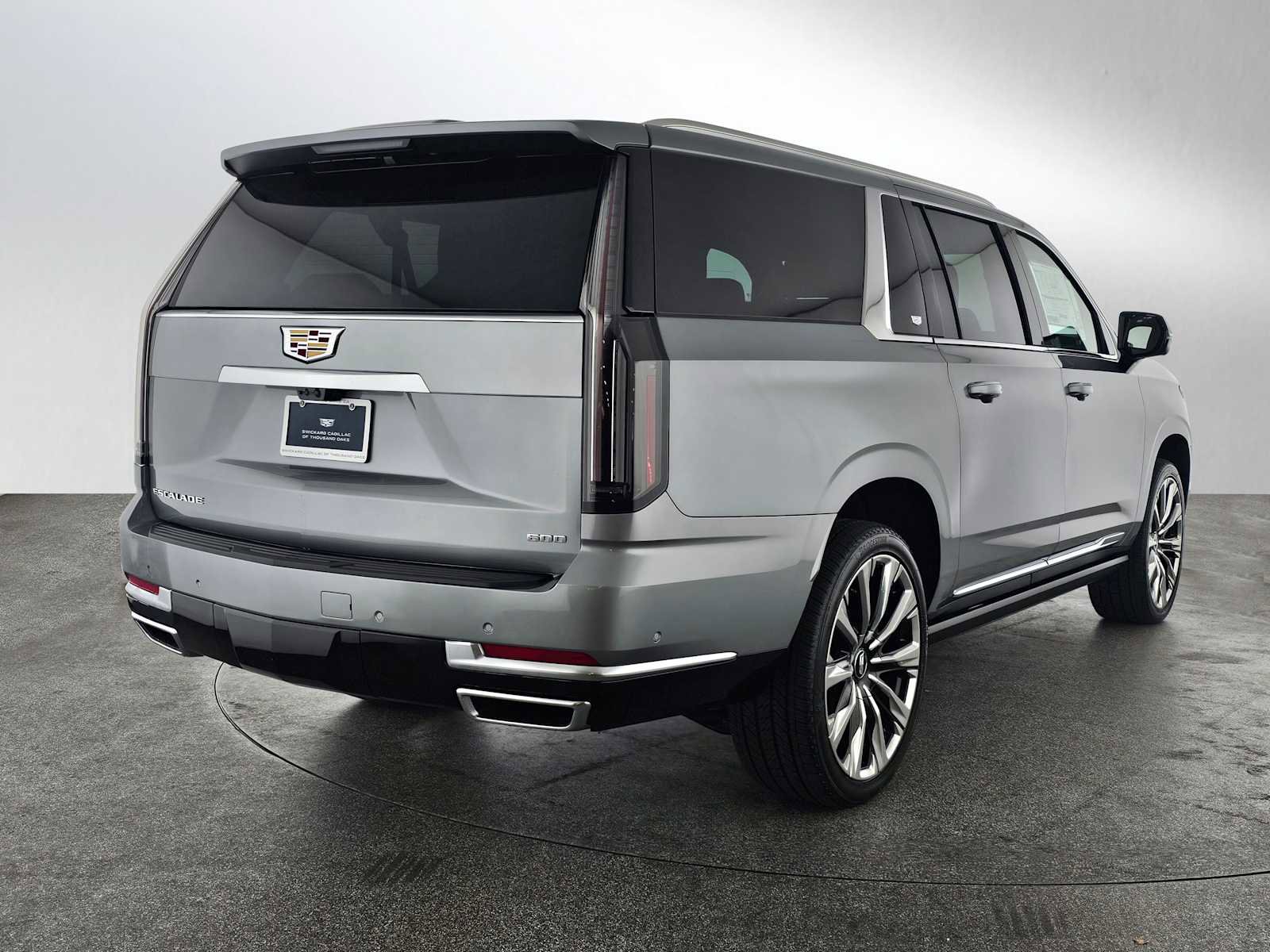 New 2026 Cadillac Escalade ESV Luxury image 3