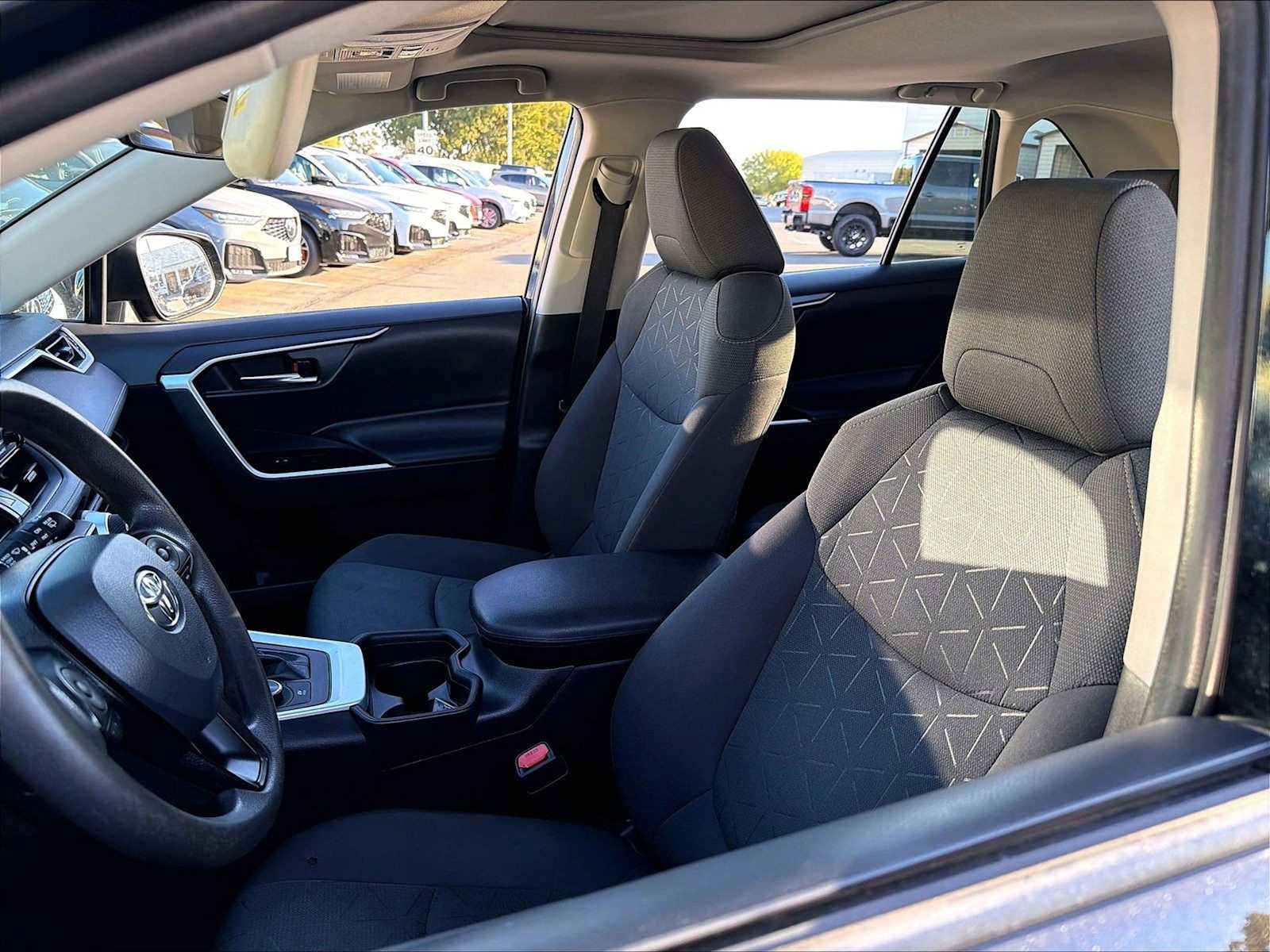 Used 2021 Toyota RAV4 XLE w/ Convenience Package AWD/4WD image 26