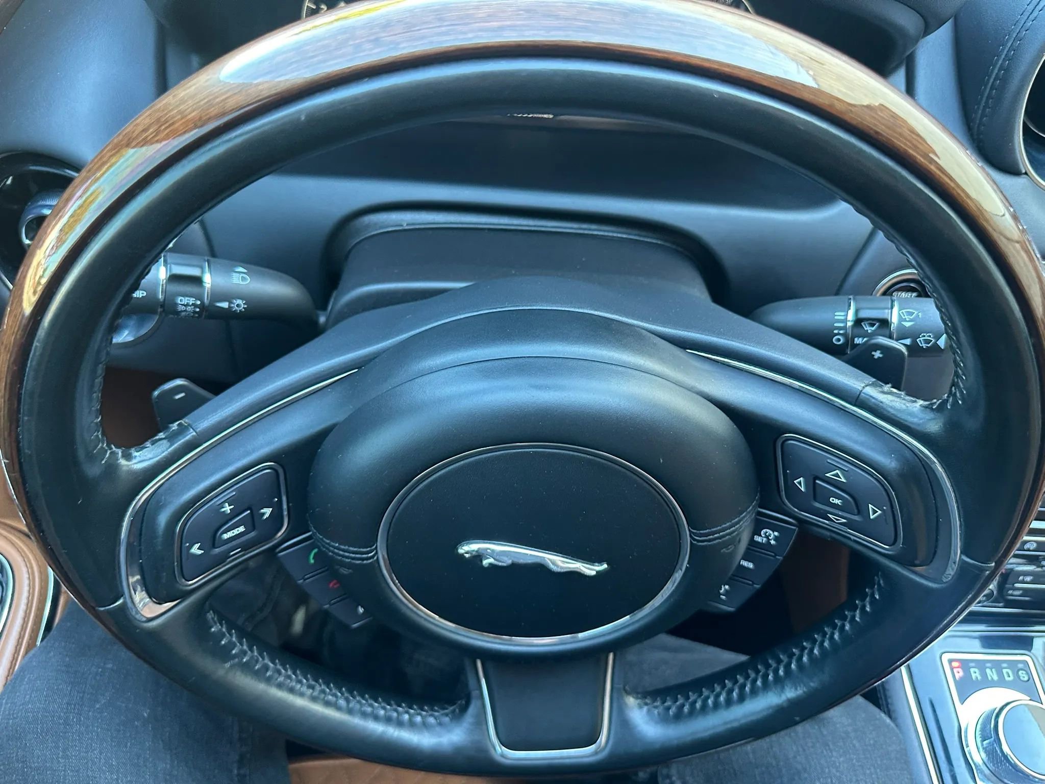 Used 2017 Jaguar XJ L Portfolio AWD/4WD image 40