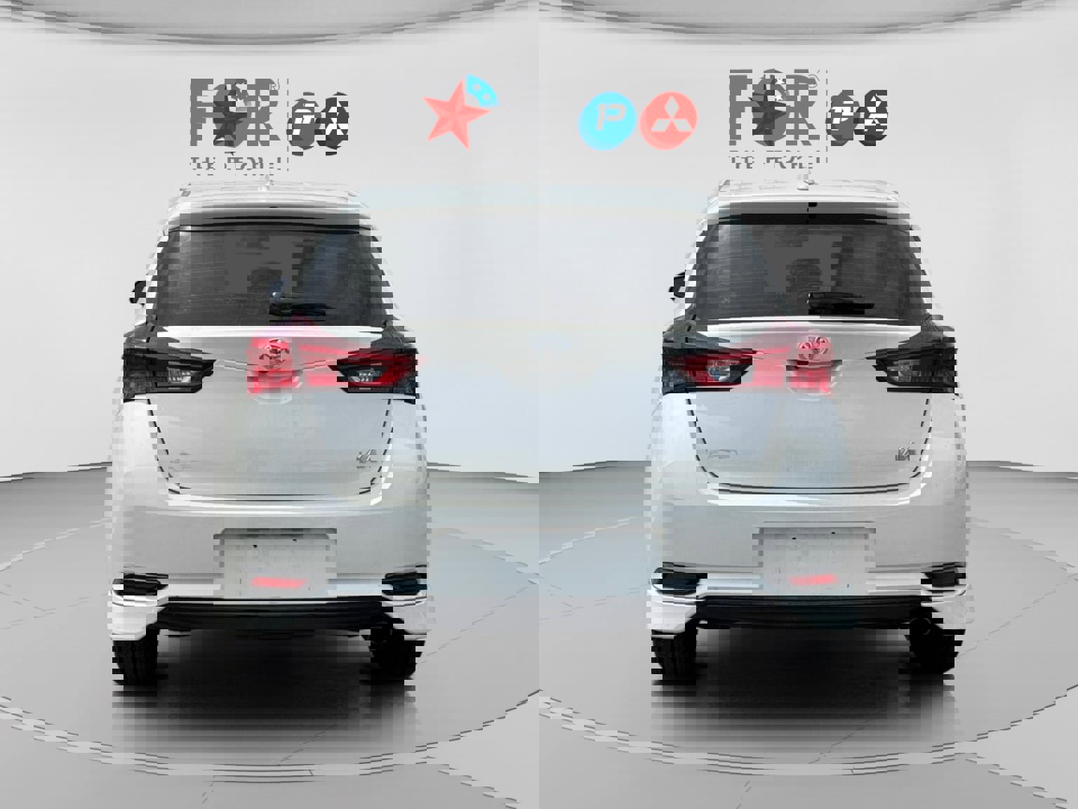 Used 2018 Toyota Corolla iM w/ Carpet Mat Package (TMS) image 4