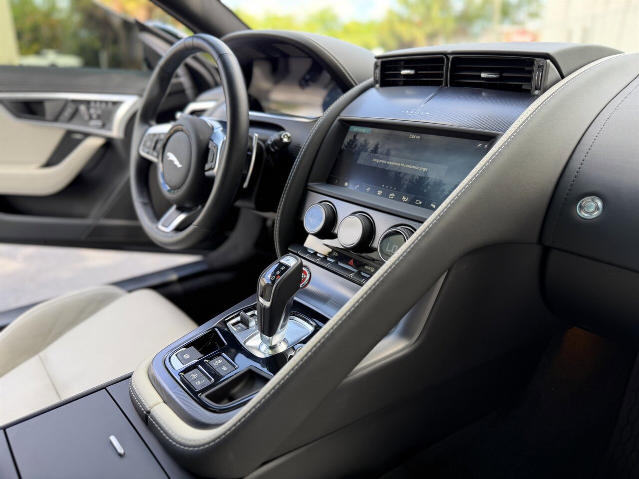 Used 2023 Jaguar F-TYPE R-Dynamic AWD/4WD image 12
