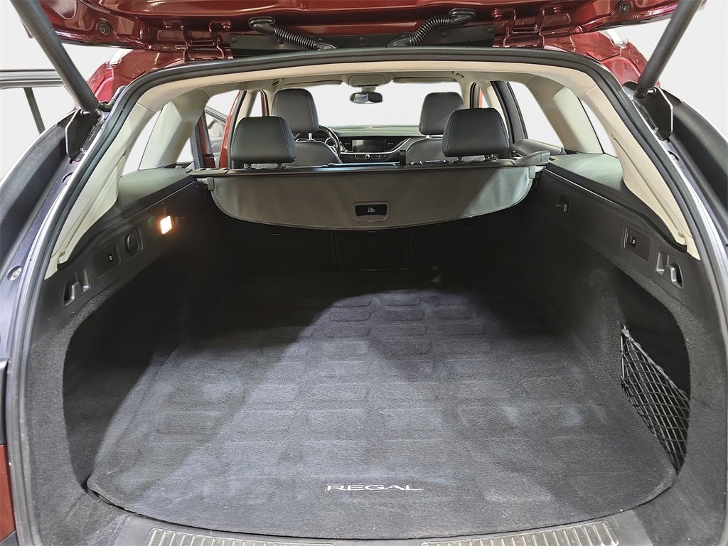 Used 2018 Buick Regal Essence w/ Driver Confidence Package #1 image 14