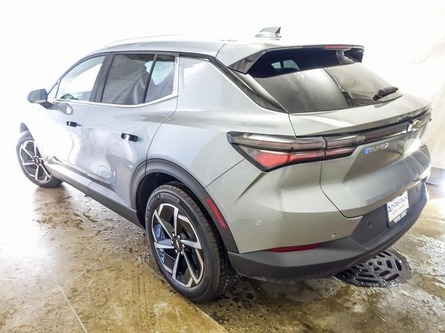 New 2026 Chevrolet Equinox EV LT image 7