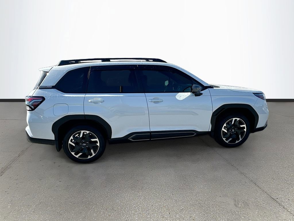 Used 2025 Subaru Forester Limited AWD/4WD image 8