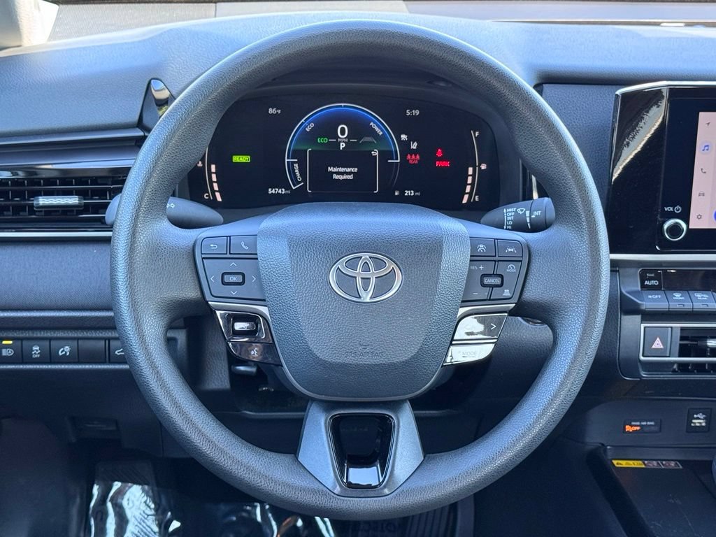 Used 2025 Toyota Camry LE FWD image 9