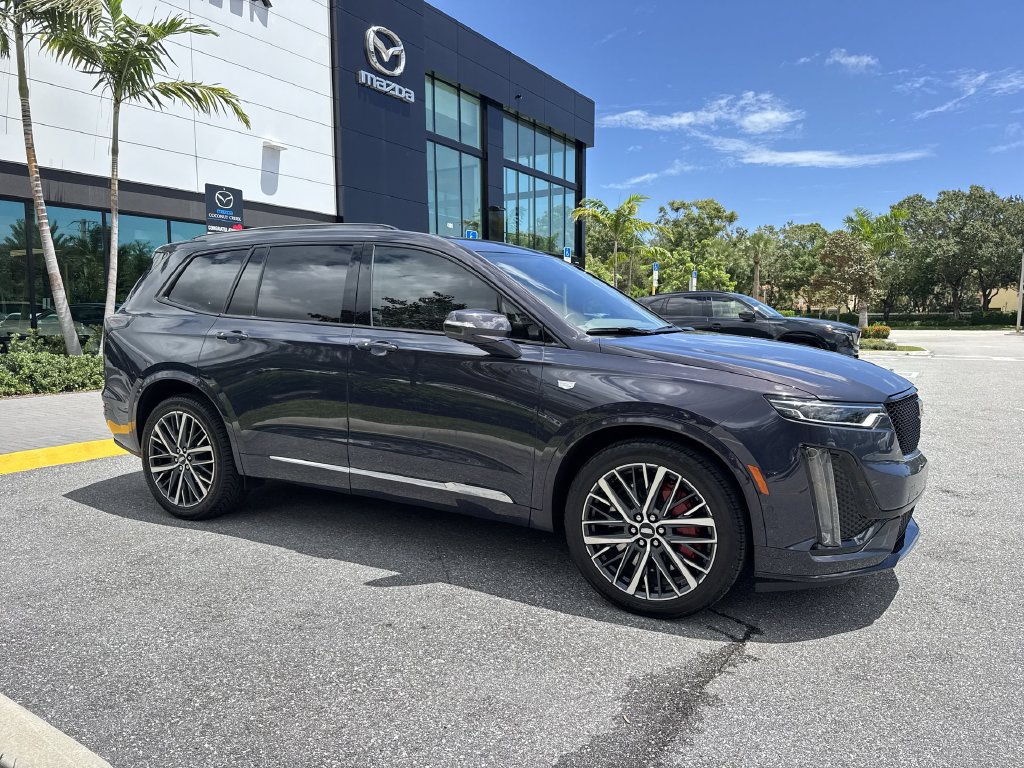Used 2024 Cadillac XT6 Sport w/ Platinum Package AWD/4WD image 6