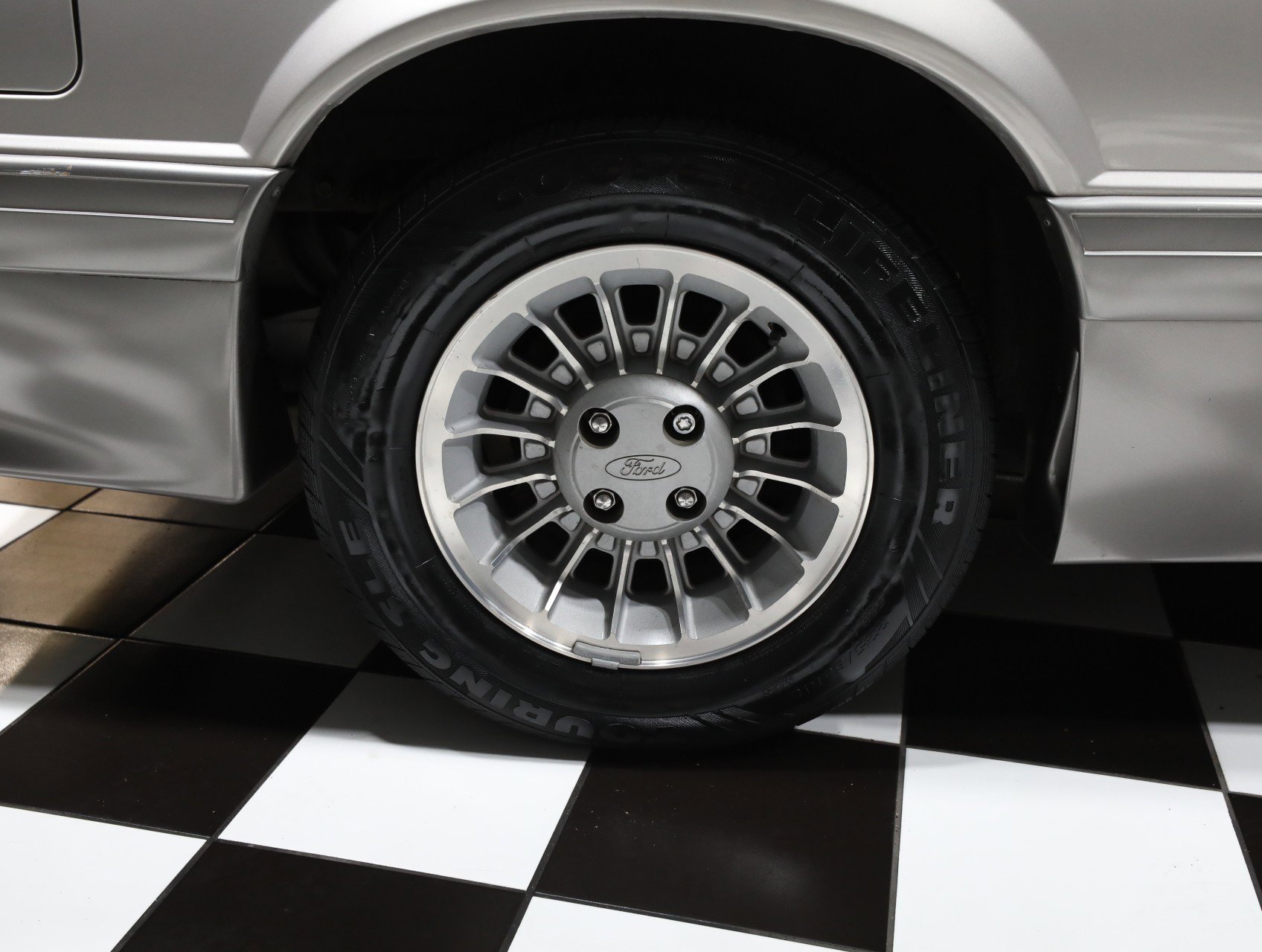 Used 1990 Ford Mustang GT image 42