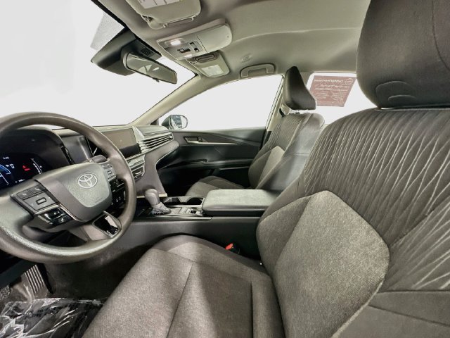 Used 2025 Toyota Camry LE FWD image 20