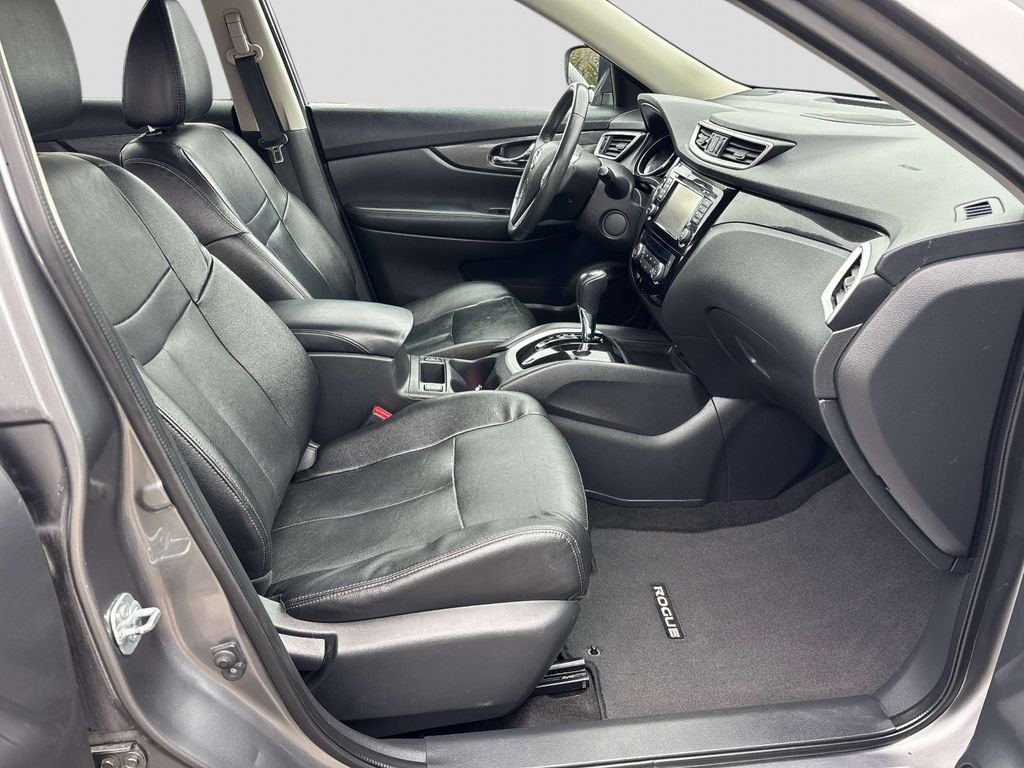Used 2016 Nissan Rogue SL image 13