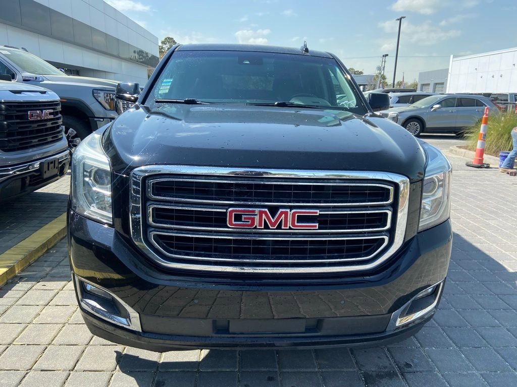 Used 2017 GMC Yukon SLT image 3