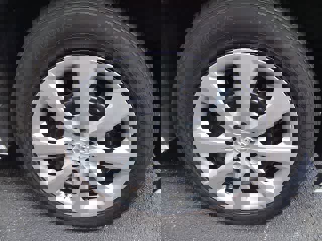 Used 2023 Toyota Corolla LE image 24