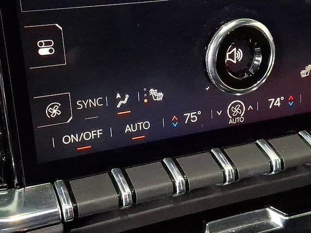 Used 2025 GMC Yukon Denali AWD/4WD image 20