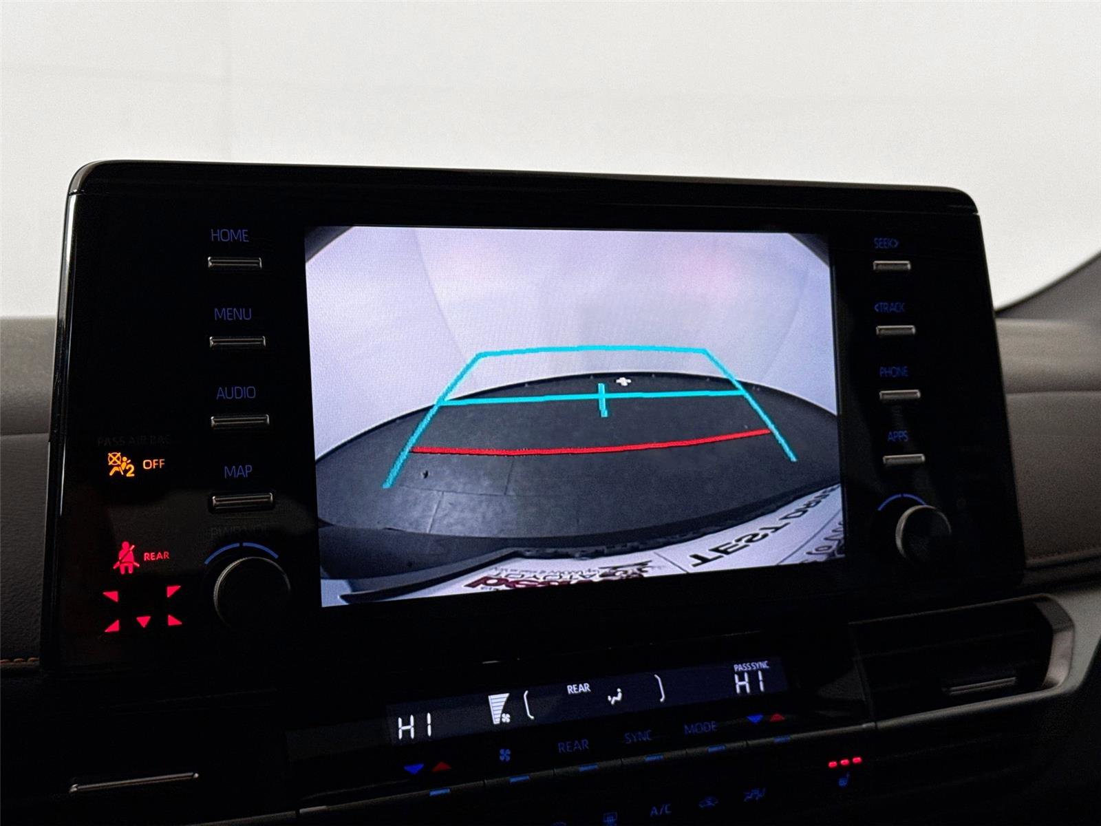 Certified 2022 Toyota Sienna XSE image 25