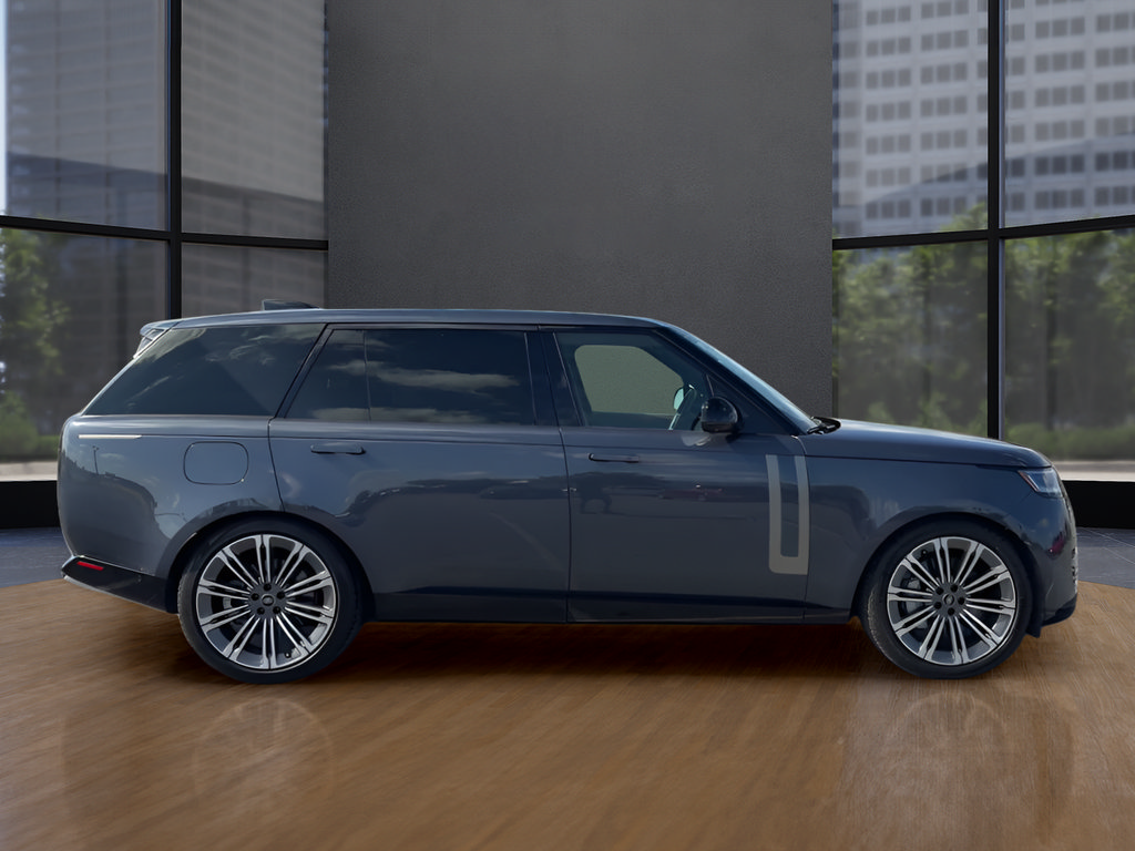 Used 2024 Land Rover Range Rover Long Wheelbase SE AWD/4WD image 4
