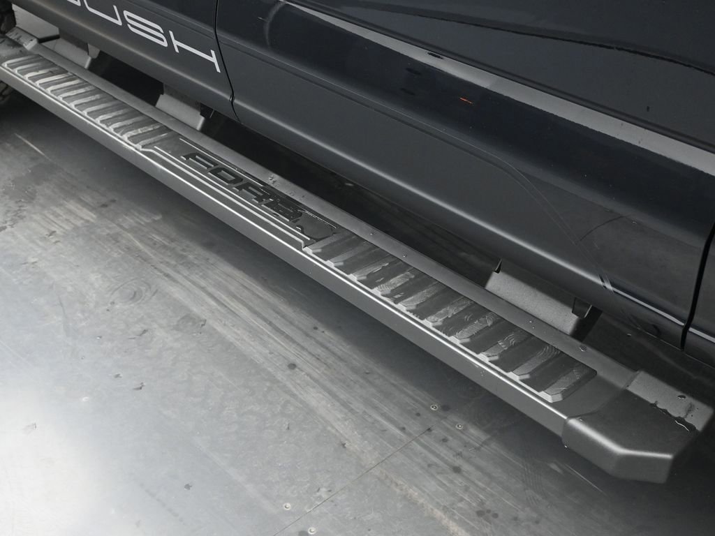 New 2026 Ford F250 Lariat w/ Black Appearance Package image 31