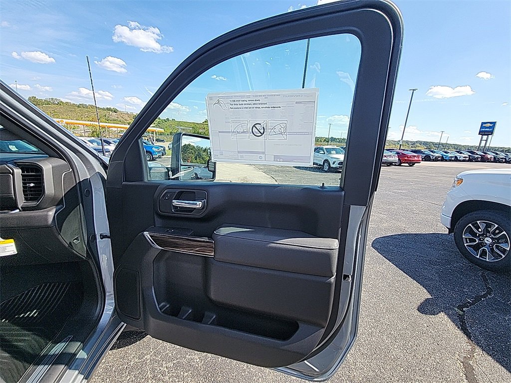 New 2026 Chevrolet Silverado 3500 LT w/ Convenience Package image 26