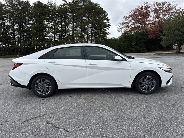 New 2026 Hyundai Elantra Blue image 8