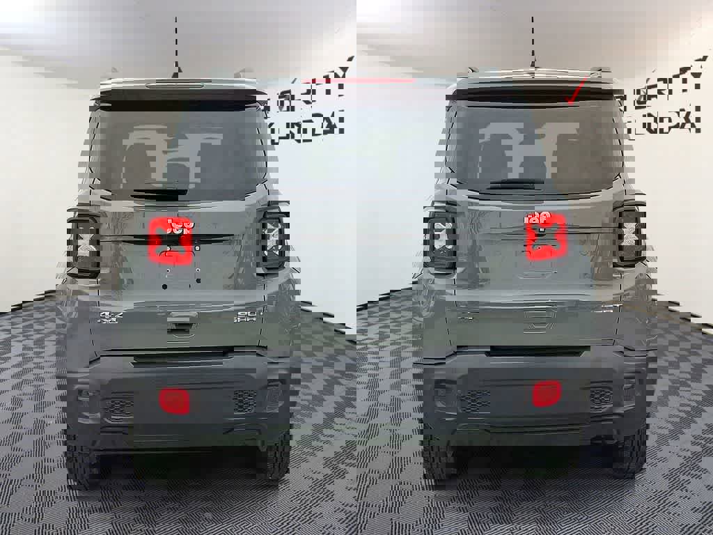 Used 2020 Jeep Renegade Sport w/ Sport Appearance Group image 5