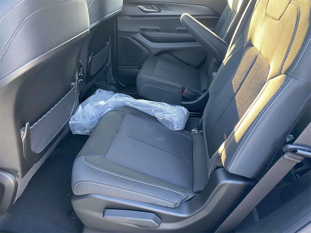 New 2025 Jeep Grand Cherokee L Laredo w/ Luxury Tech Group I image 36