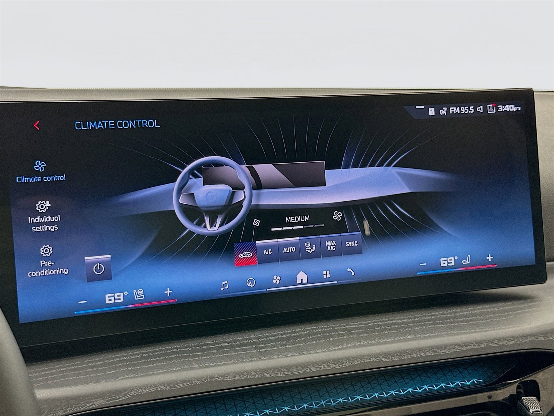 Used 2025 BMW M340i xDrive w/ Premium Package image 17