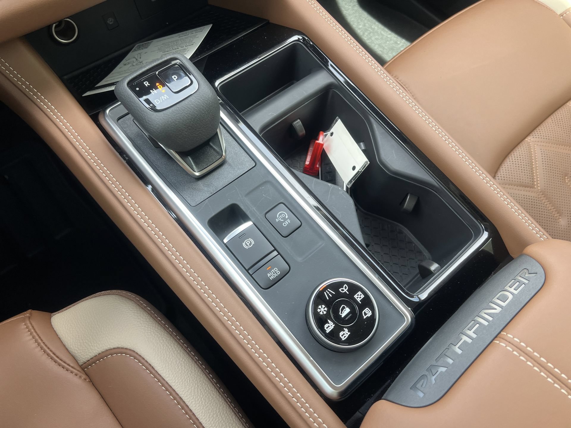 New 2026 Nissan Pathfinder Platinum AWD/4WD image 8