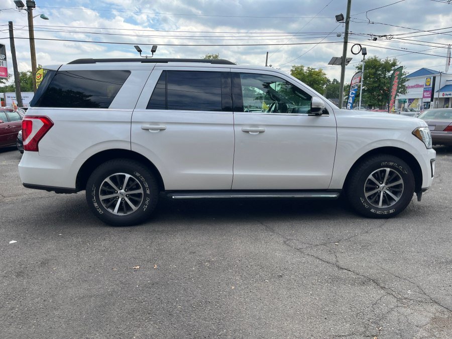 Used 2019 Ford Expedition XLT w/ Equipment Group 202A AWD/4WD image 5
