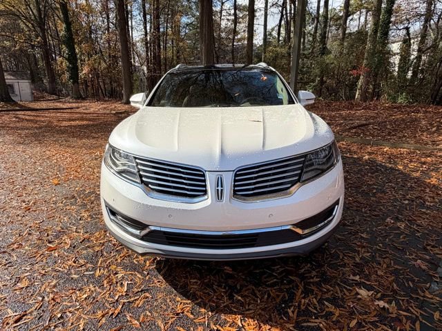 Used 2016 Lincoln MKX Reserve w/ Luxury Package image 16