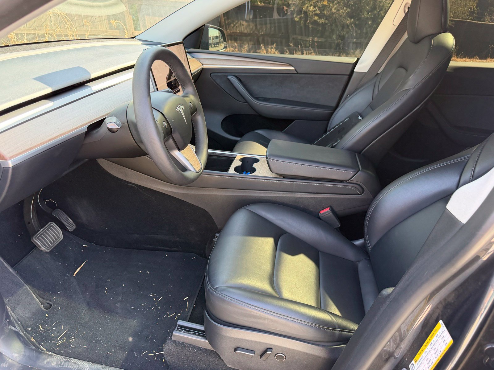 Used 2024 Tesla Model Y 2WD image 10
